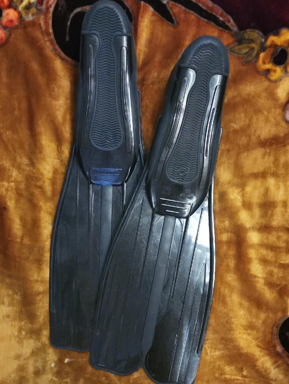 NWOT Cressi Black Full Foot Dive Fins - Picture 6 of 9